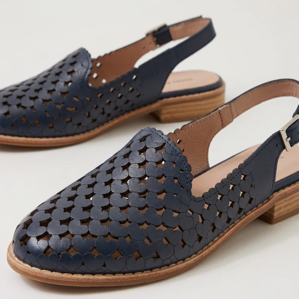 Anuli shoes recoloured navy in a square product image