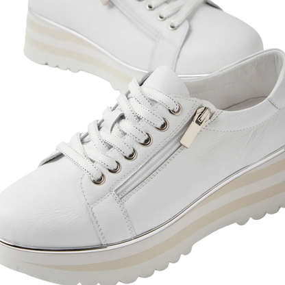 Django & Juliette - Eammes - White Leather